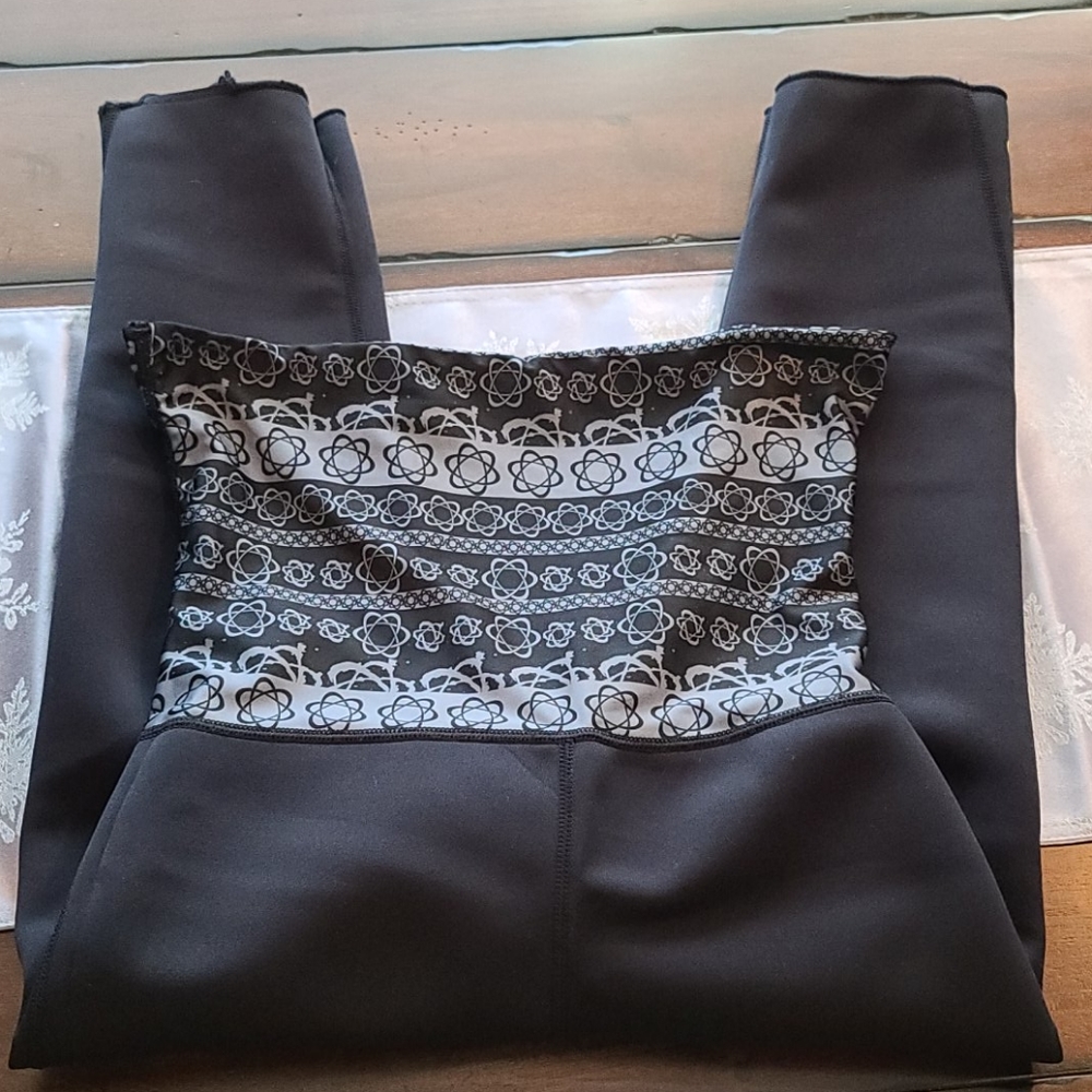 Zagorra L neoprene Capri Workout Leggings